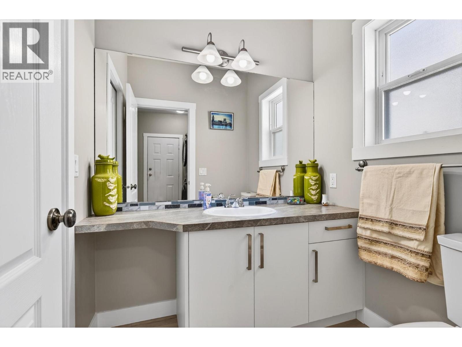  1322 Rose Abby Drive, West Kelowna