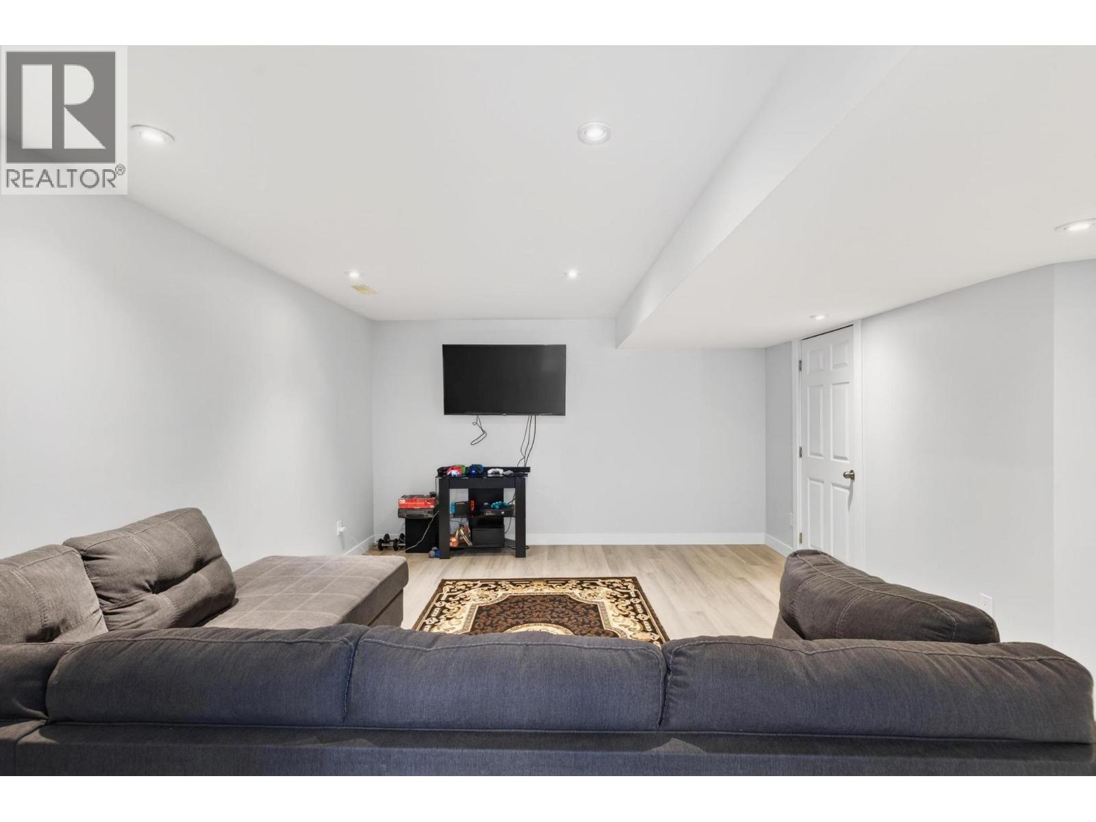  1322 Rose Abby Drive, West Kelowna