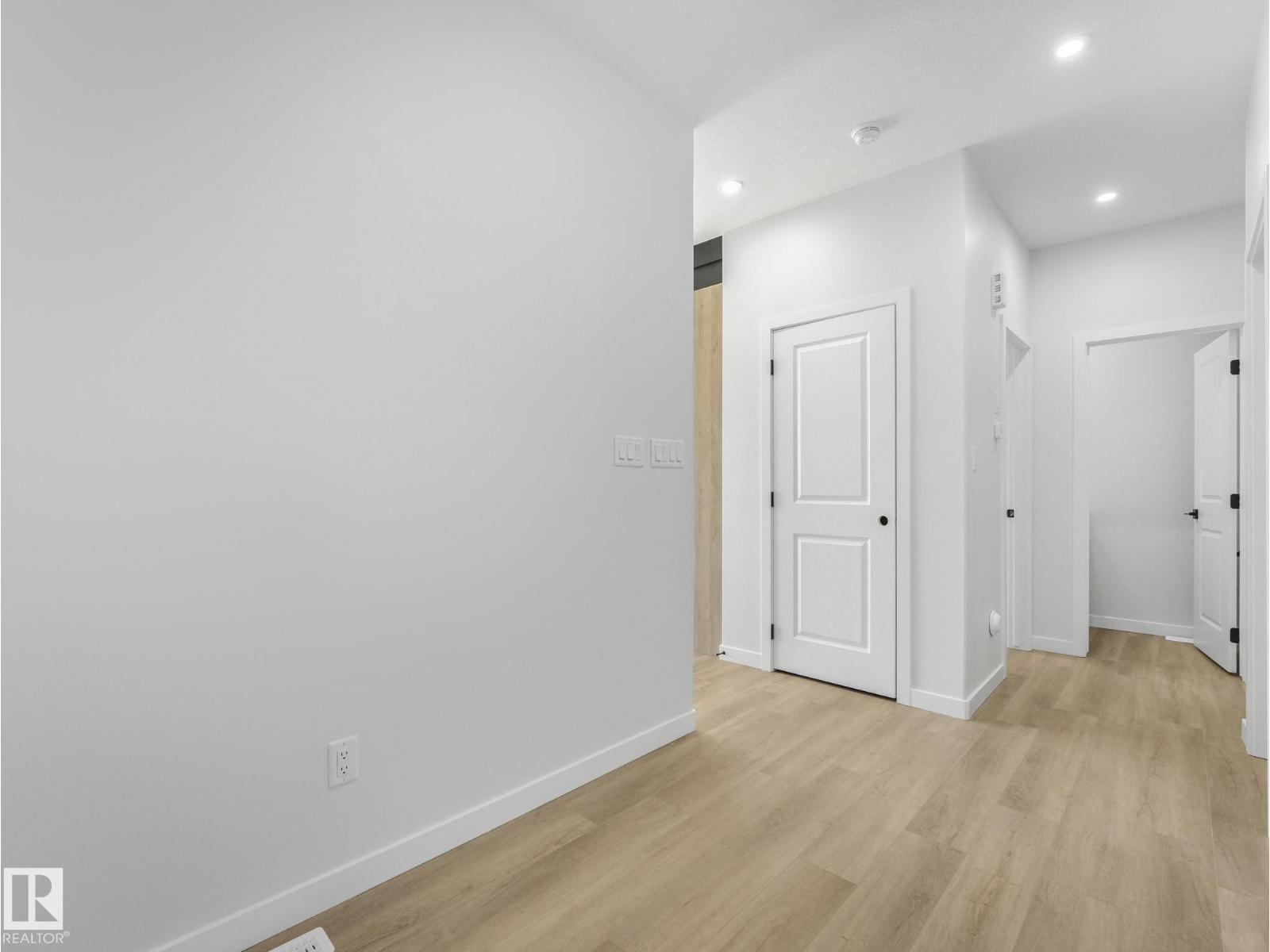 272 Munn WY - 33