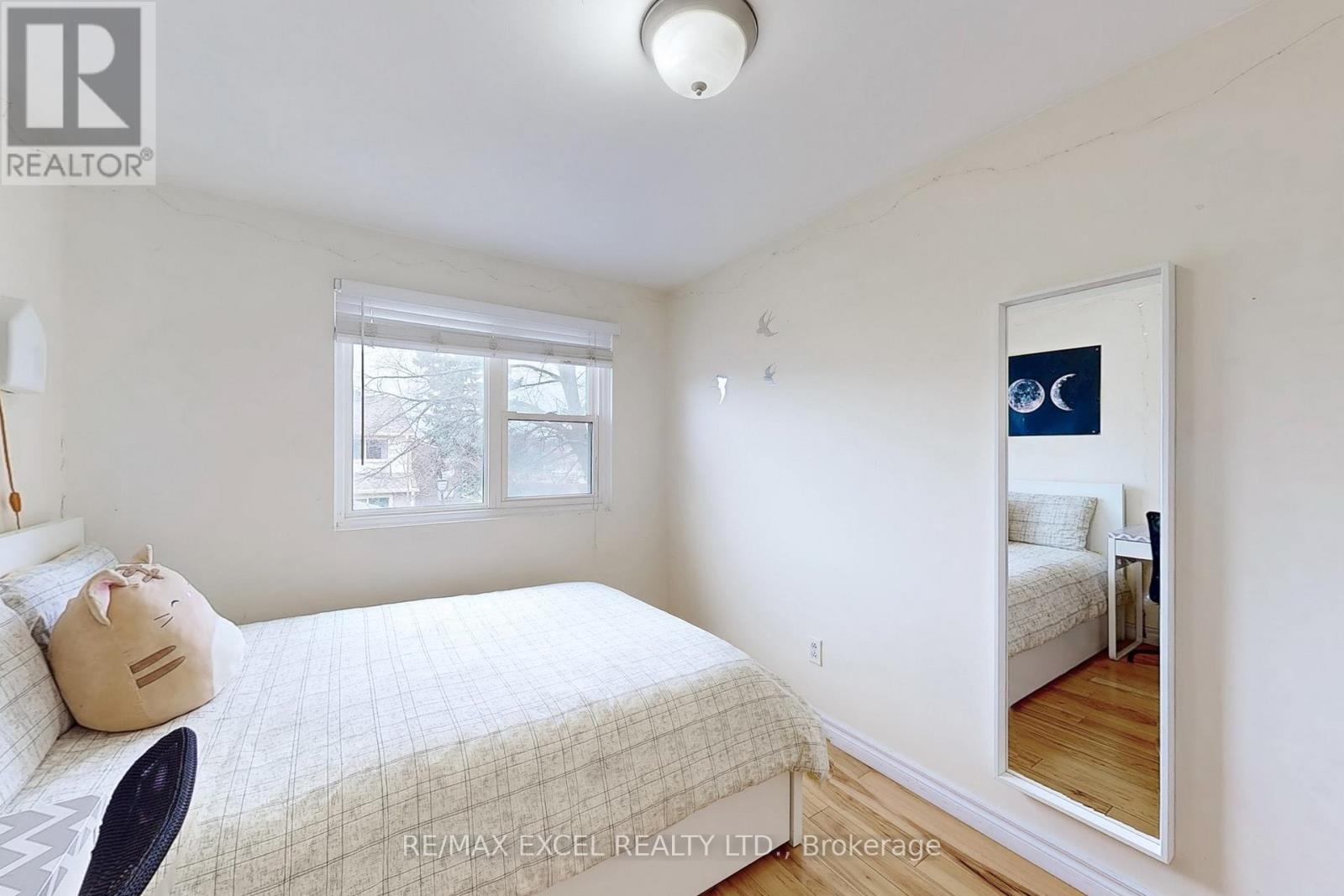 11 SAND FERNWAY - 25