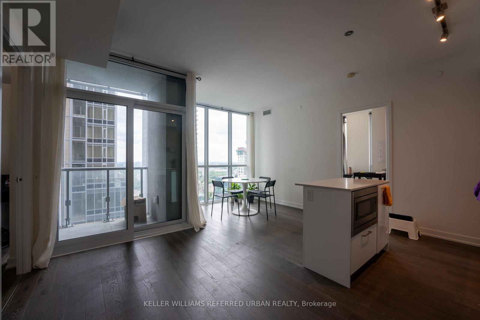 Listing photo of 3305 - 1 YORKVILLE AVENUE