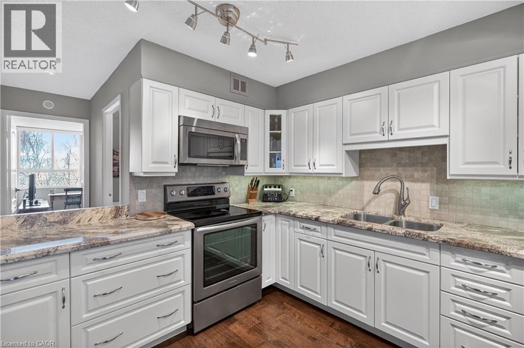 #506 5280 LAKESHORE Road Unit# 506 - 11