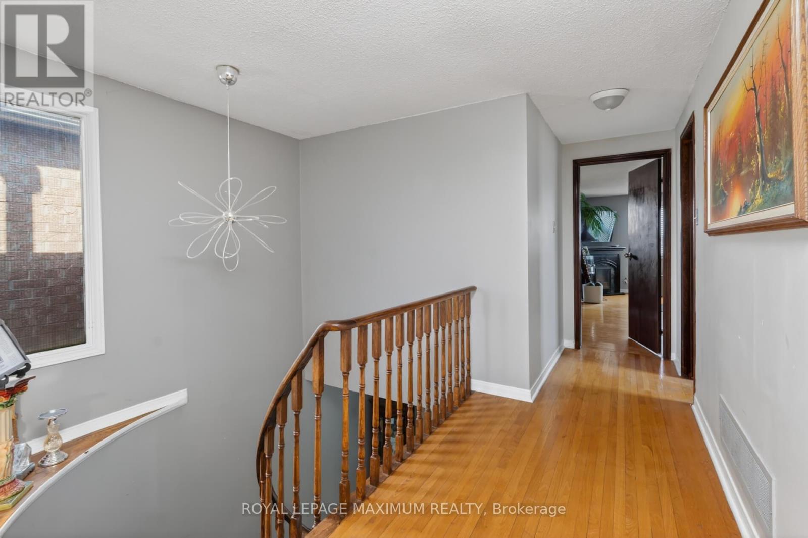 3 MUZZO COURT - 19
