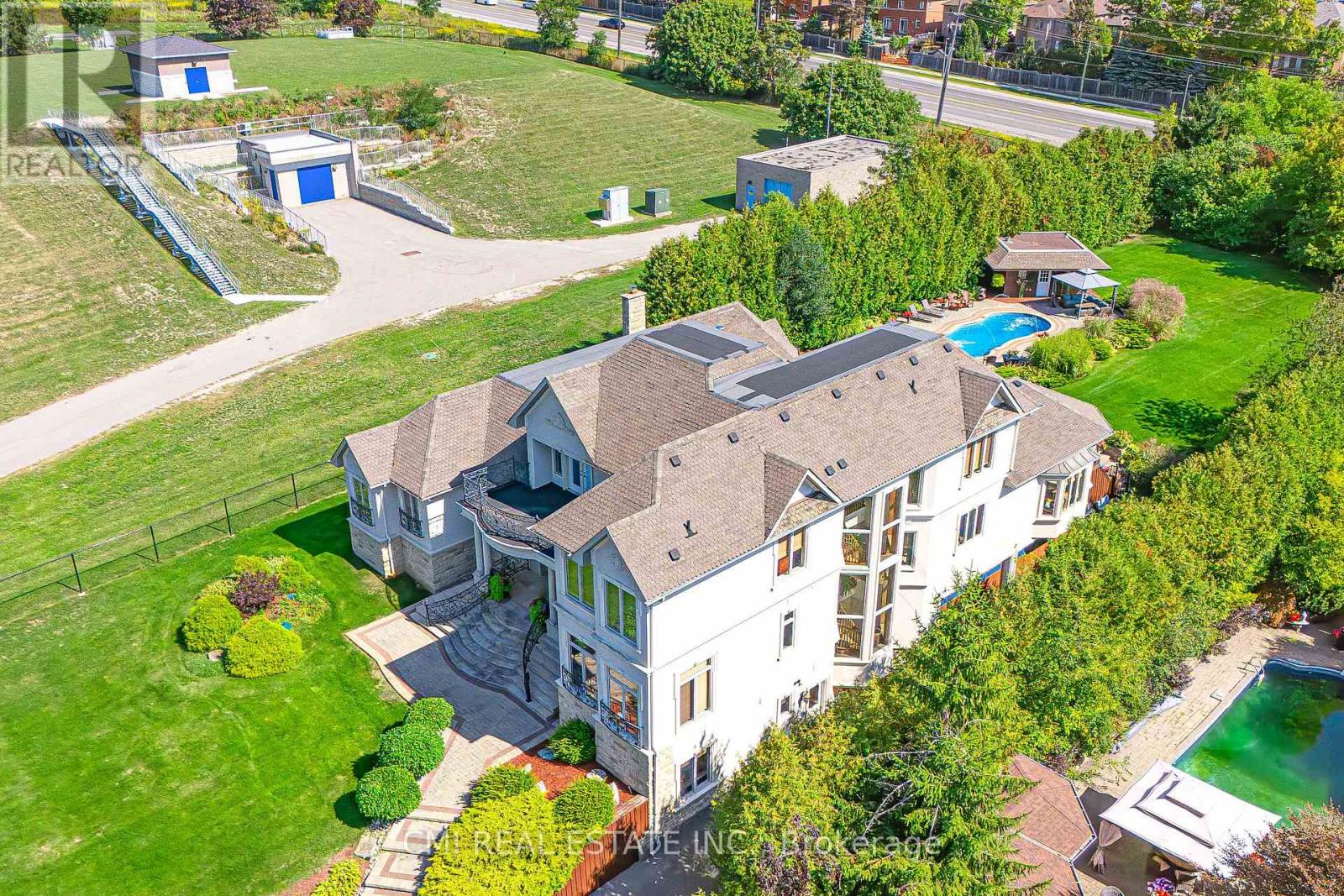 776 WOODLAND ACRES CRESCENT - 10