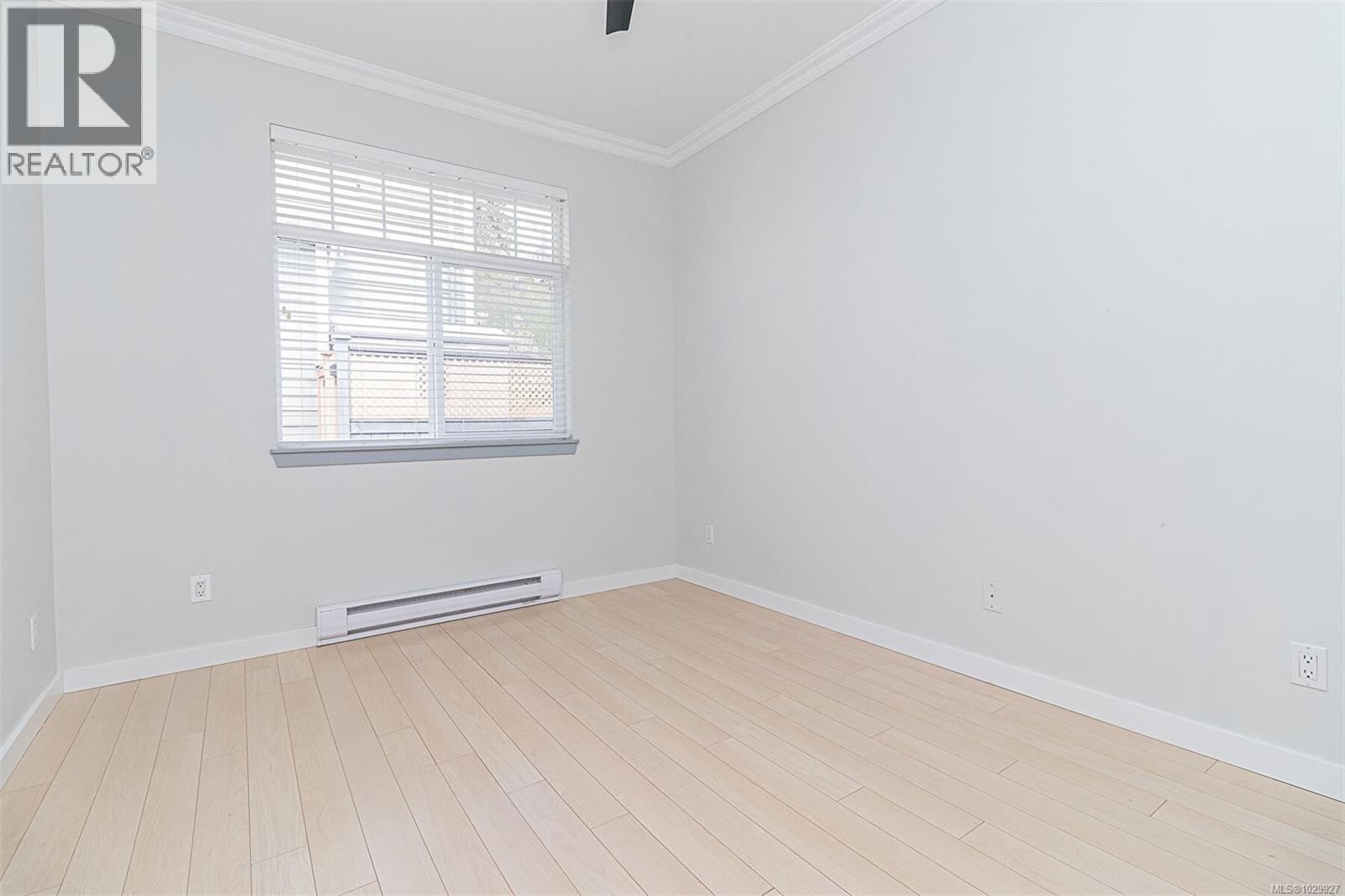 2393 Poplar Dr — photo 20