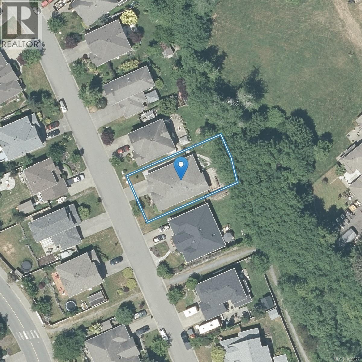 2393 Poplar Dr — photo 33