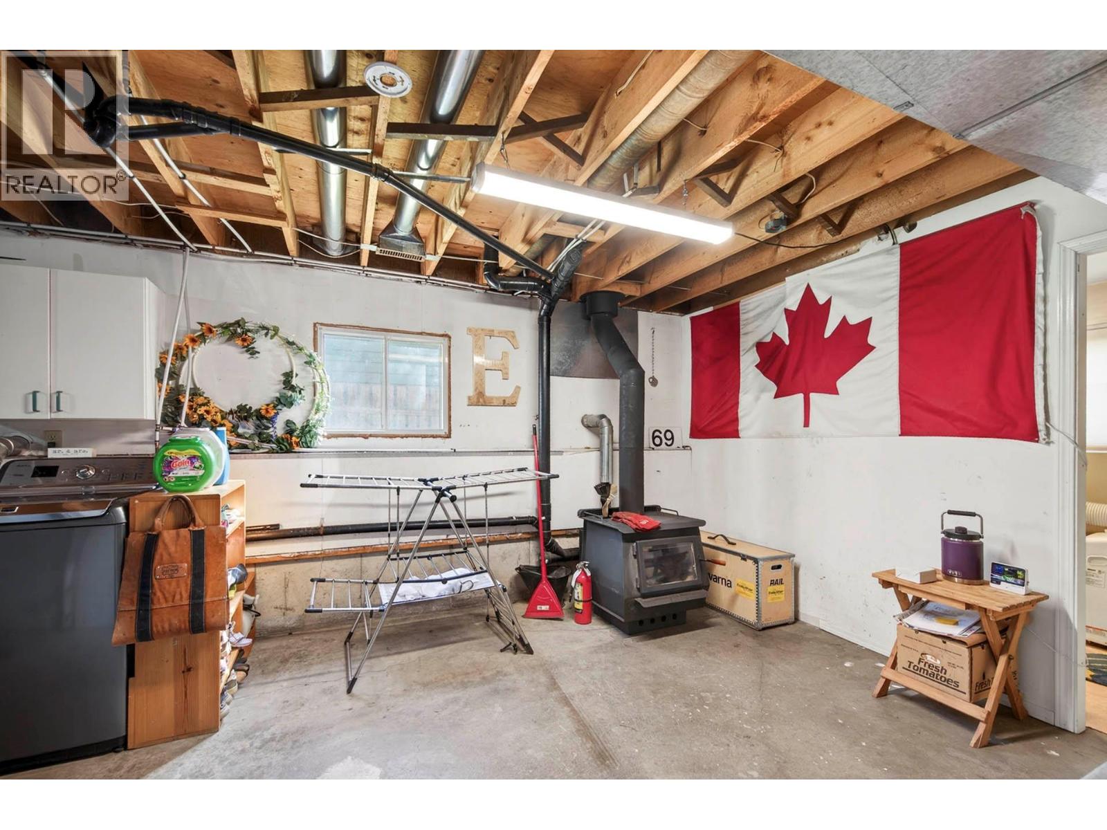 509 Clearwater Valley Road - 28