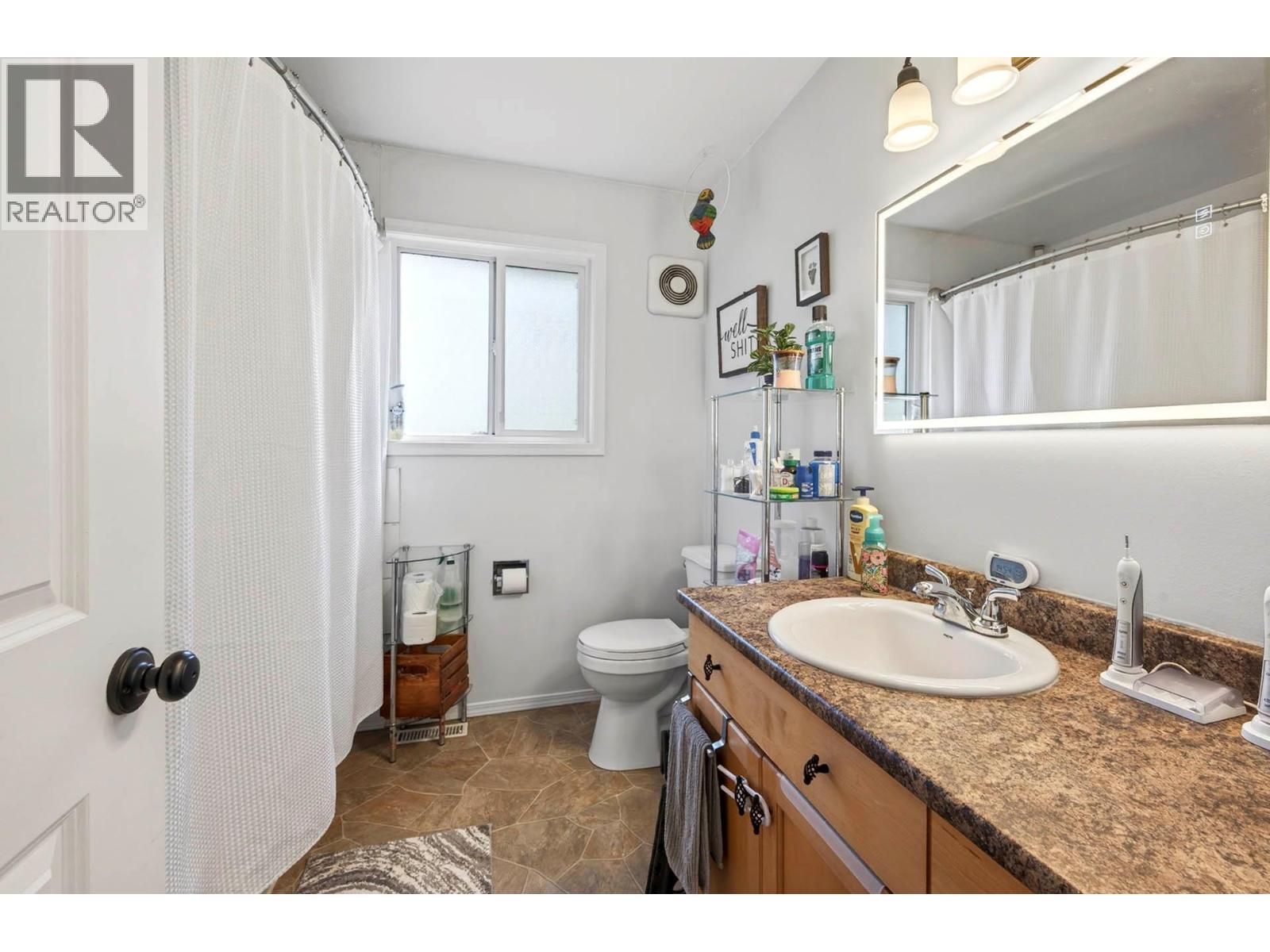 509 Clearwater Valley Road - 23