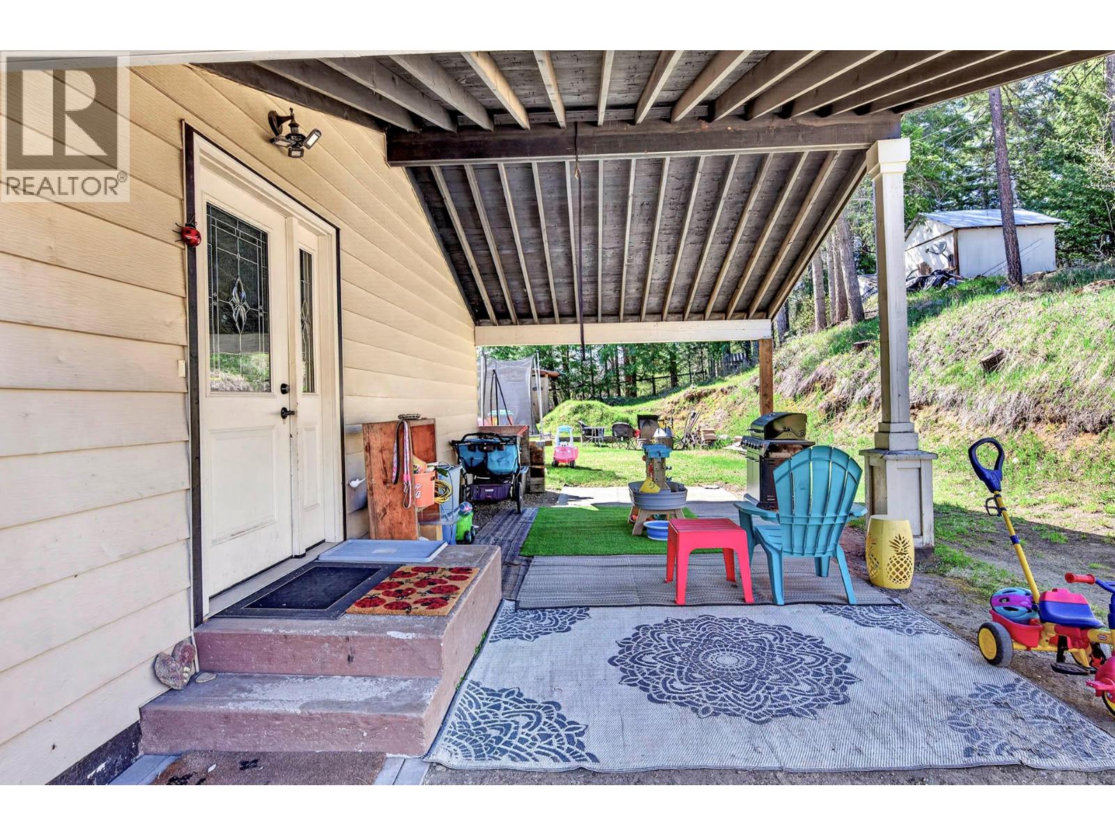 509 Clearwater Valley Road - 35