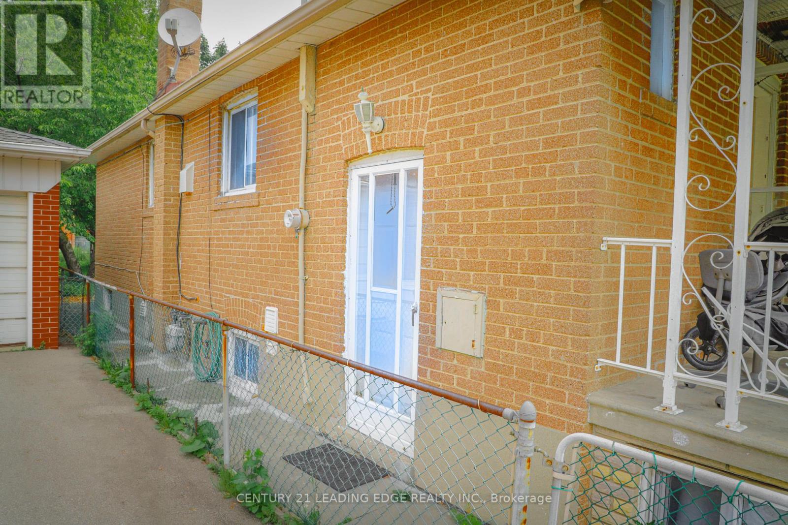 22 KATHERINE ROAD - photo 4