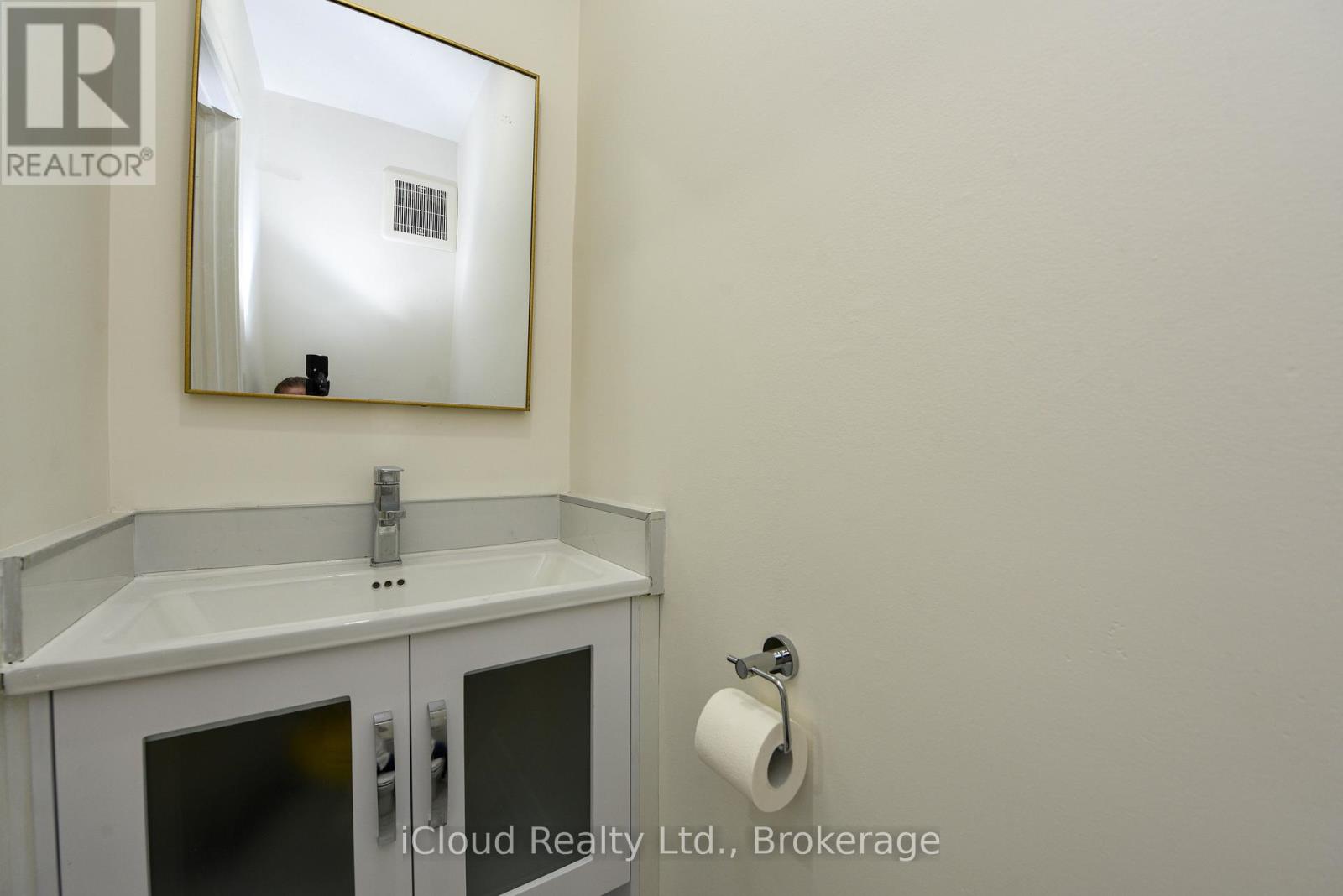 #88 400 MISSISSAUGA VALLEY BOULEVARD - 15