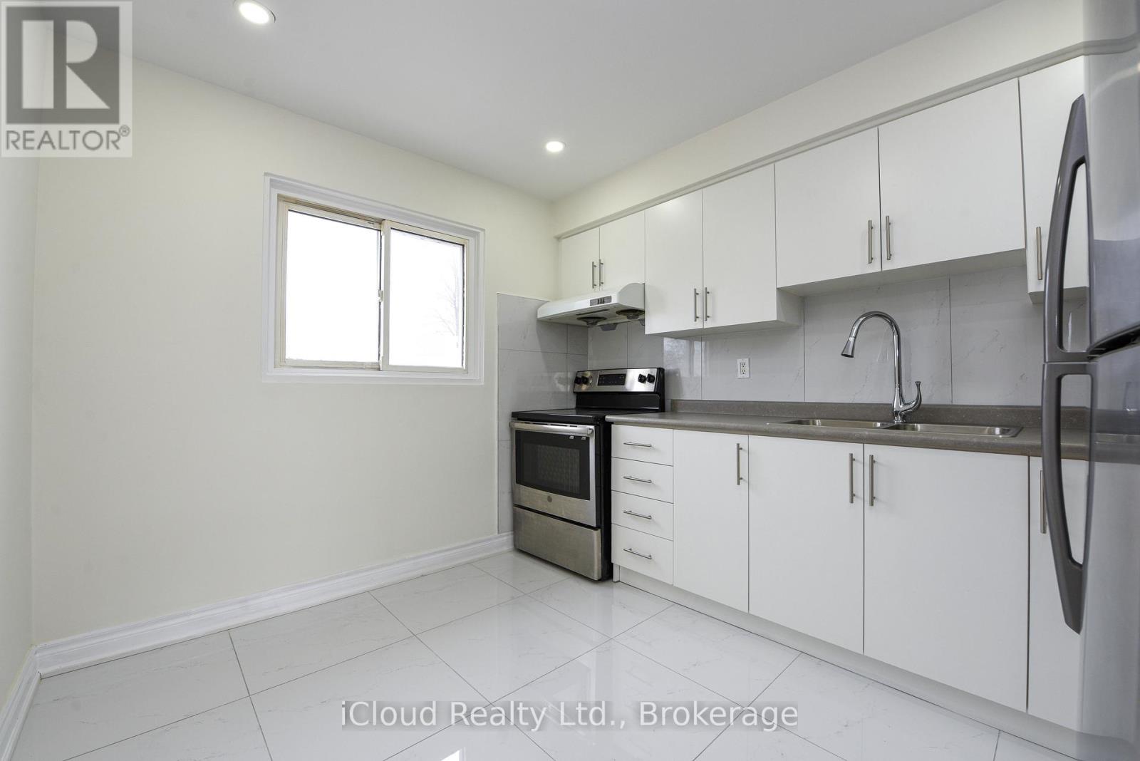 #88 400 MISSISSAUGA VALLEY BOULEVARD - 17