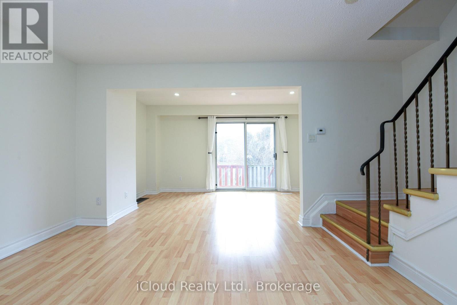 #88 400 MISSISSAUGA VALLEY BOULEVARD - 21