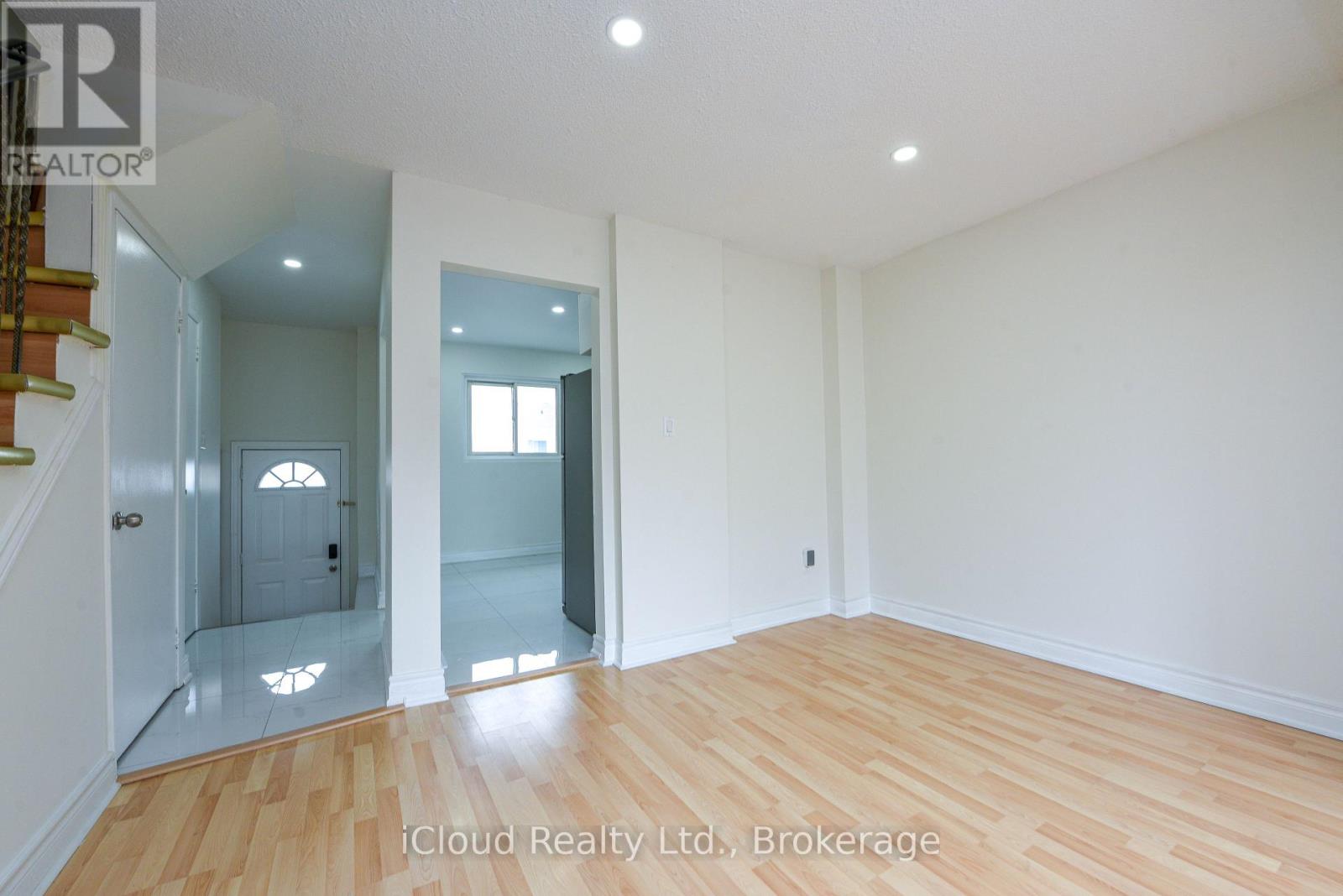 #88 400 MISSISSAUGA VALLEY BOULEVARD - 26