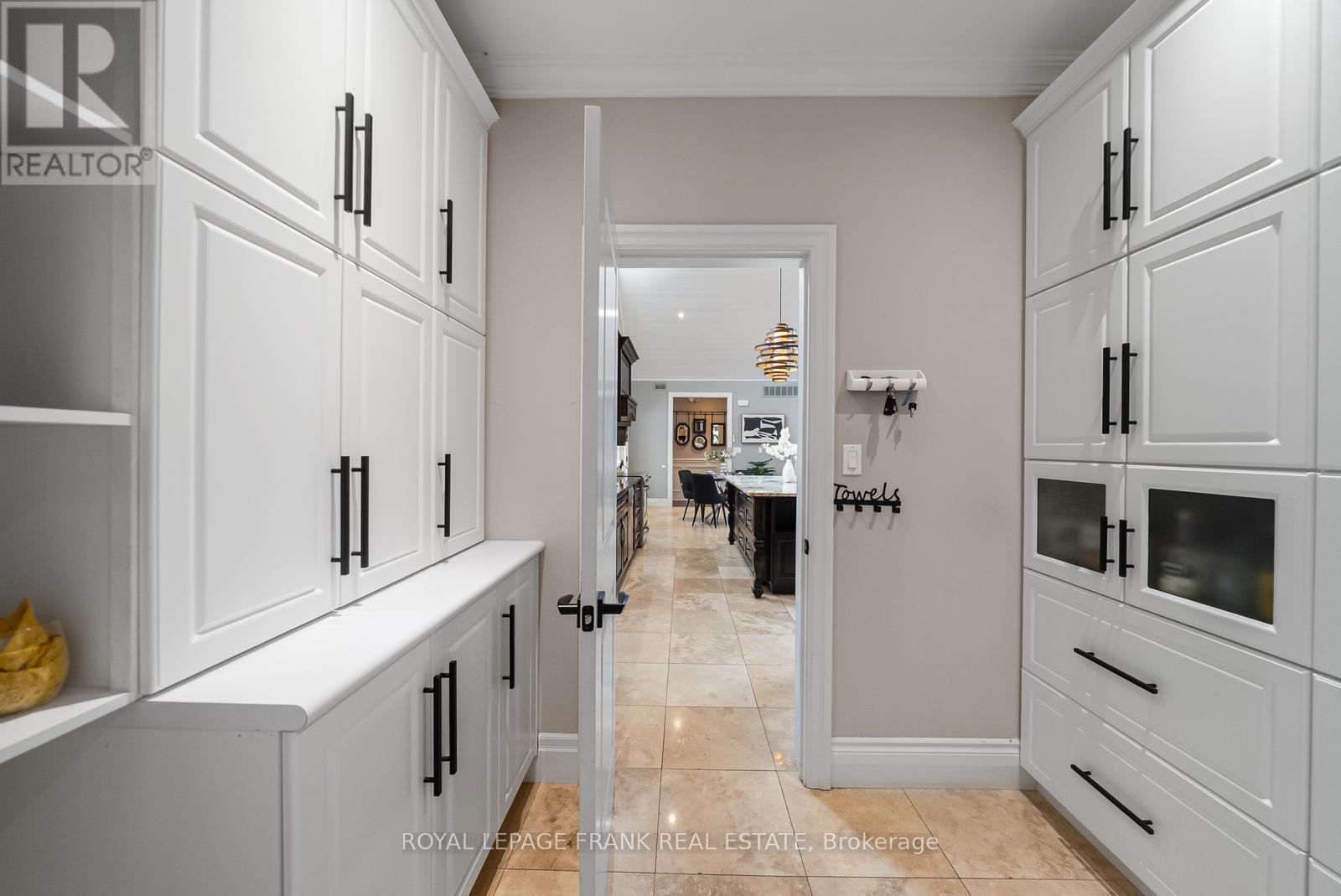 325 MAINE STREET — photo 15