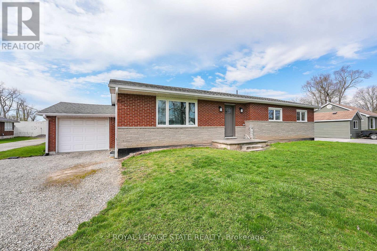 8410-8408 HIGHWAY 3 - 29