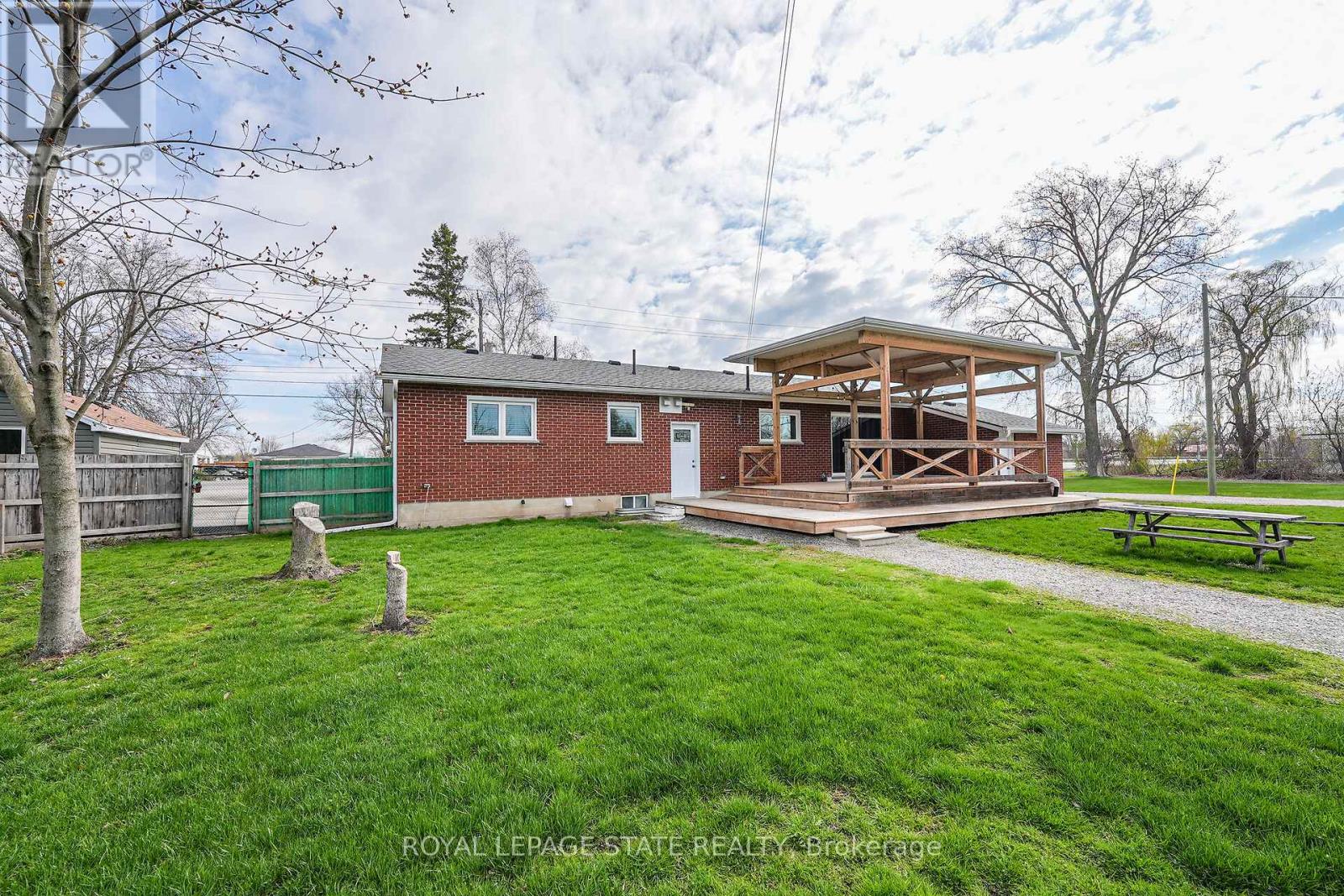 8410-8408 HIGHWAY 3 - 30