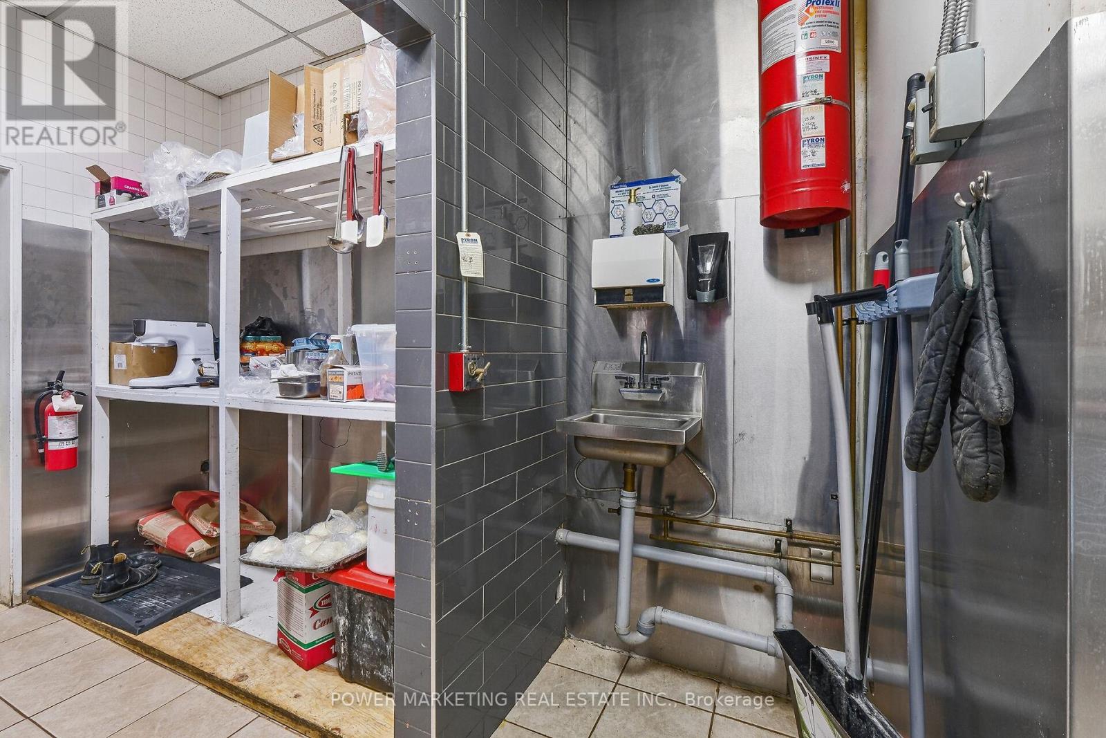 9 - 4055 CARLING AVENUE — photo 27