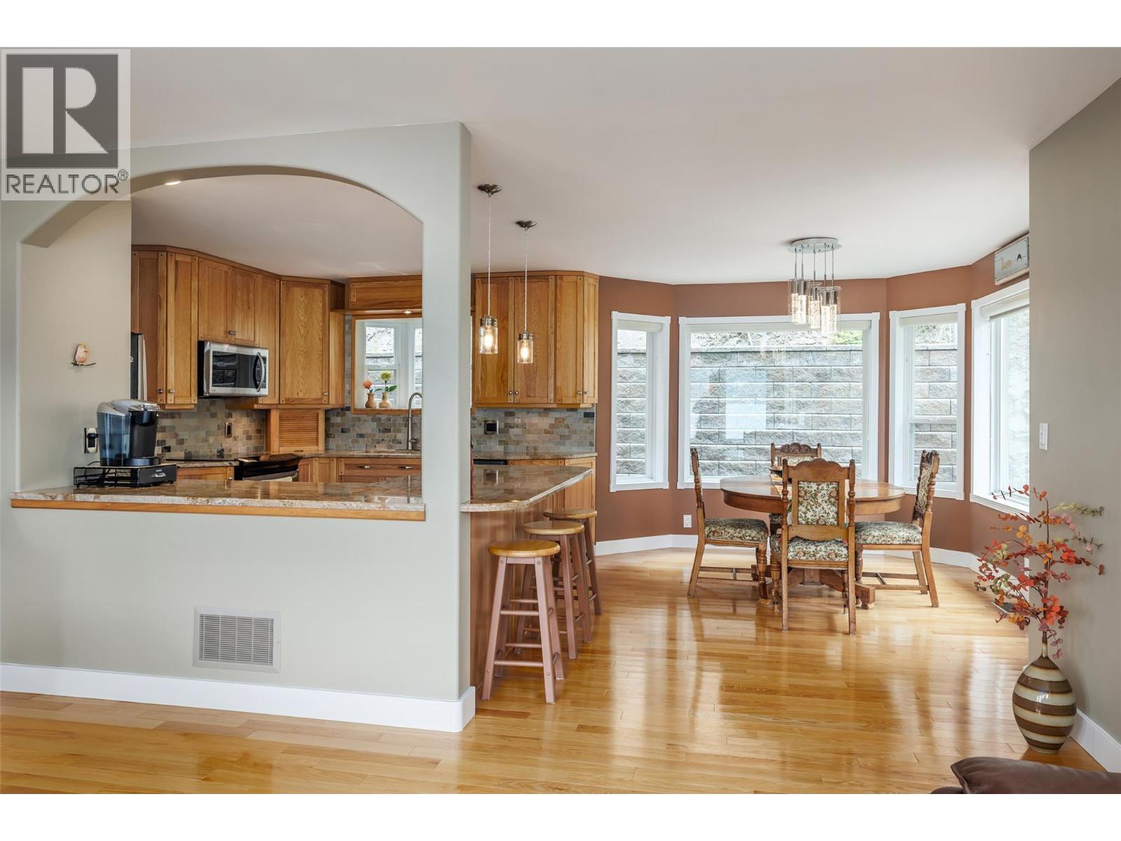  17824 Juniper Cove Road, Lake Country