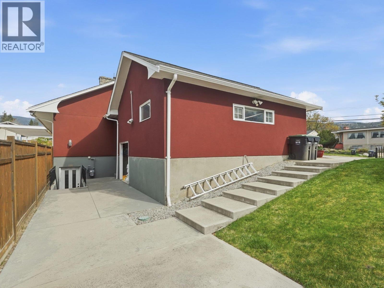  855 Ross Avenue, Penticton