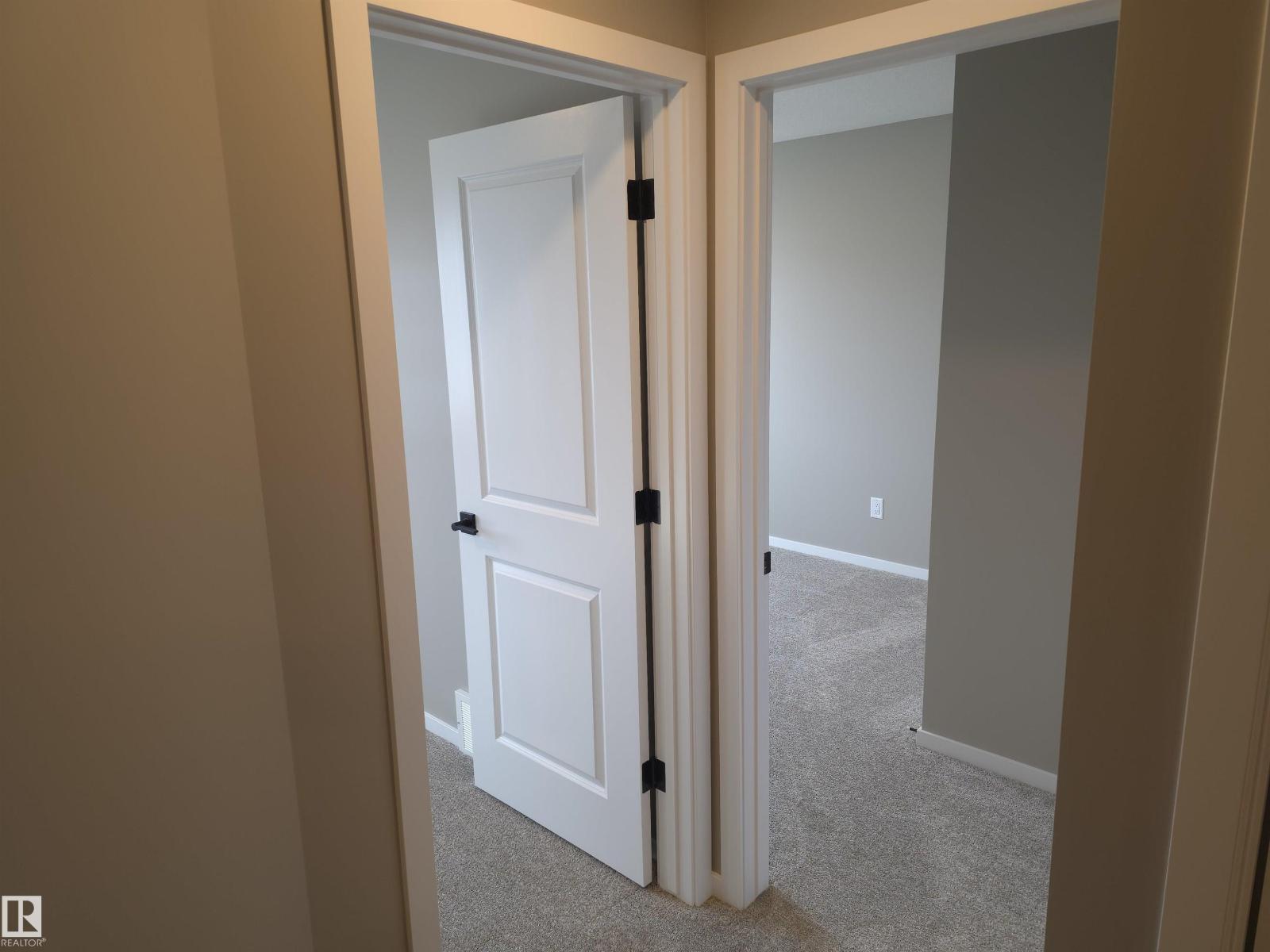 1098 MCLEOD AV, Spruce Grove