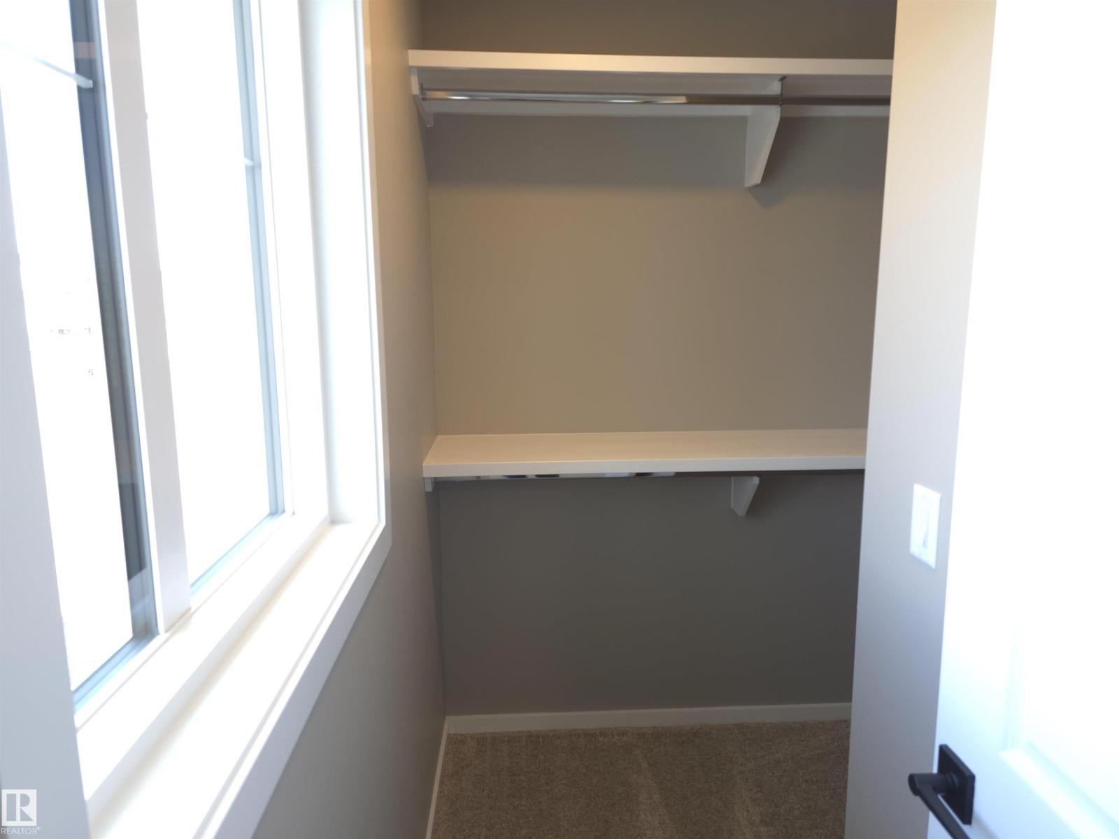 1098 MCLEOD AV, Spruce Grove