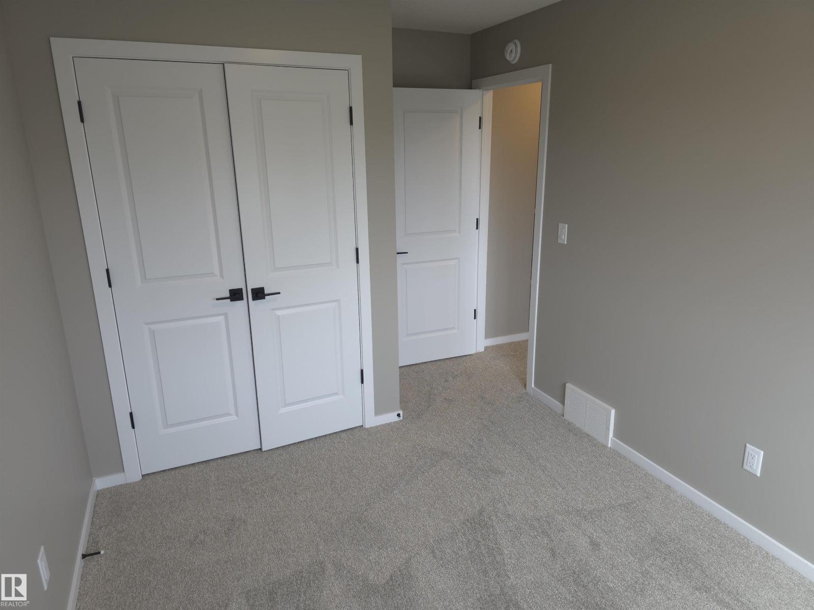 1098 MCLEOD AV, Spruce Grove