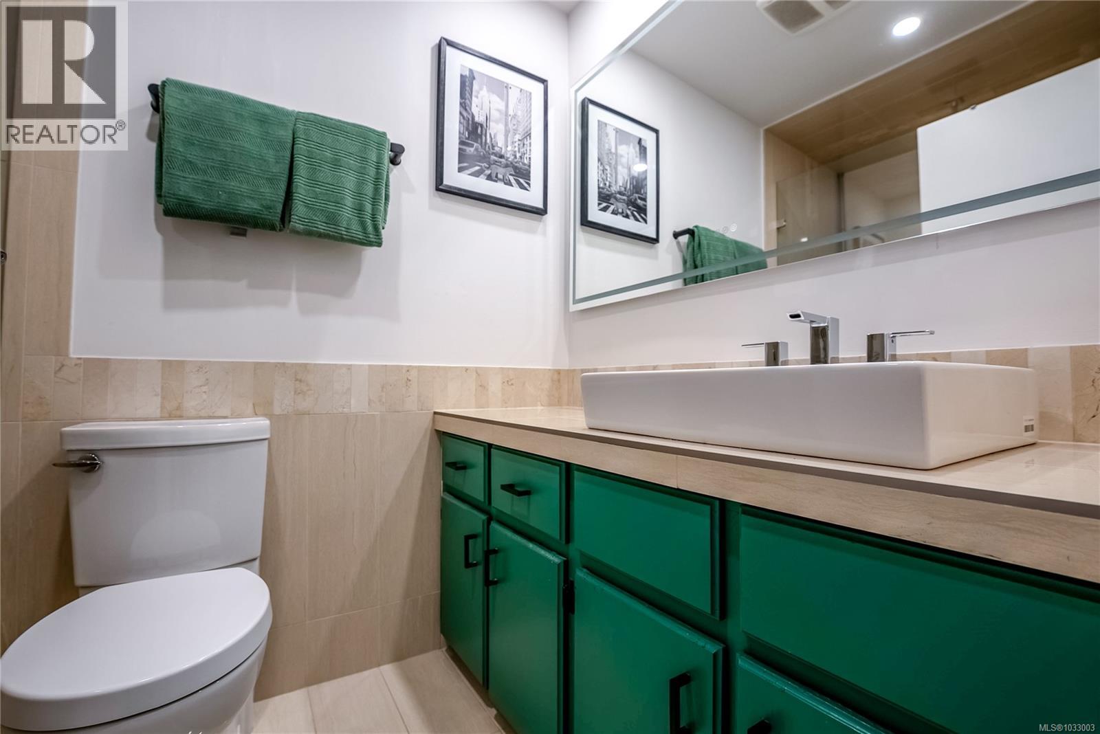 102 2860 Sooke Lake Road, Langford