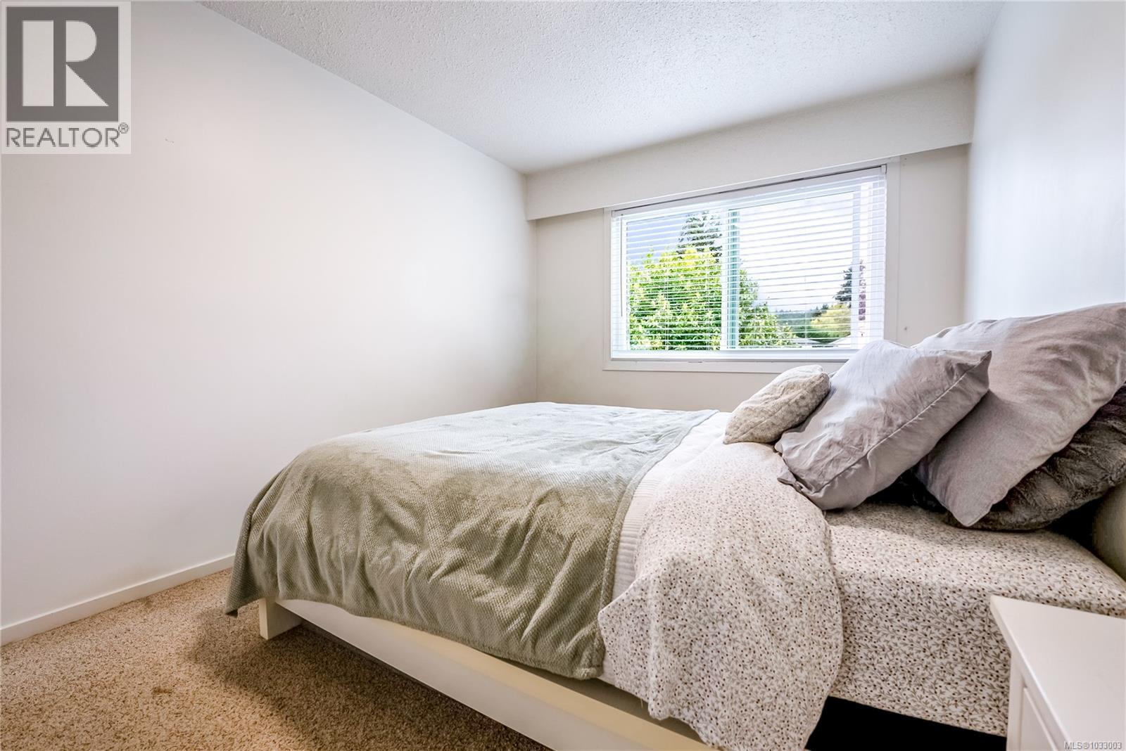 102 2860 Sooke Lake Road, Langford