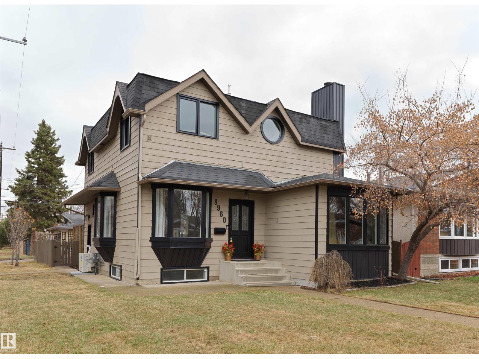 8960 77 AV NW, Edmonton