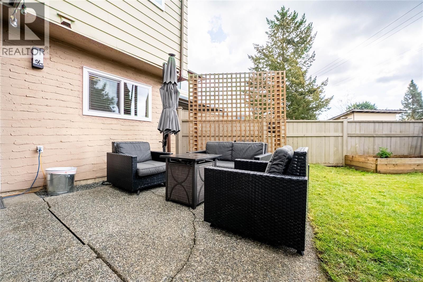 102 2860 Sooke Lake Road, Langford