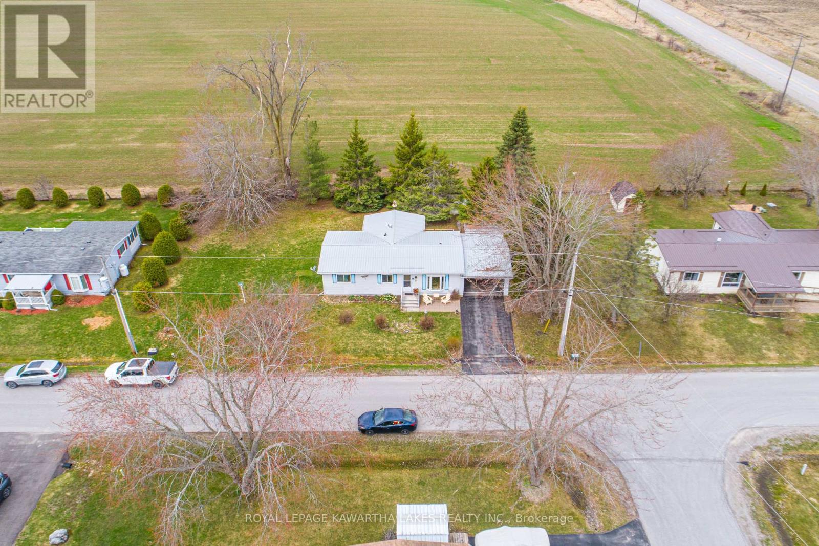 4 VISTA DRIVE — photo 2