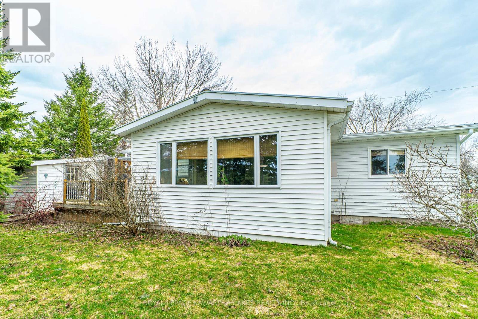 4 VISTA DRIVE — photo 29
