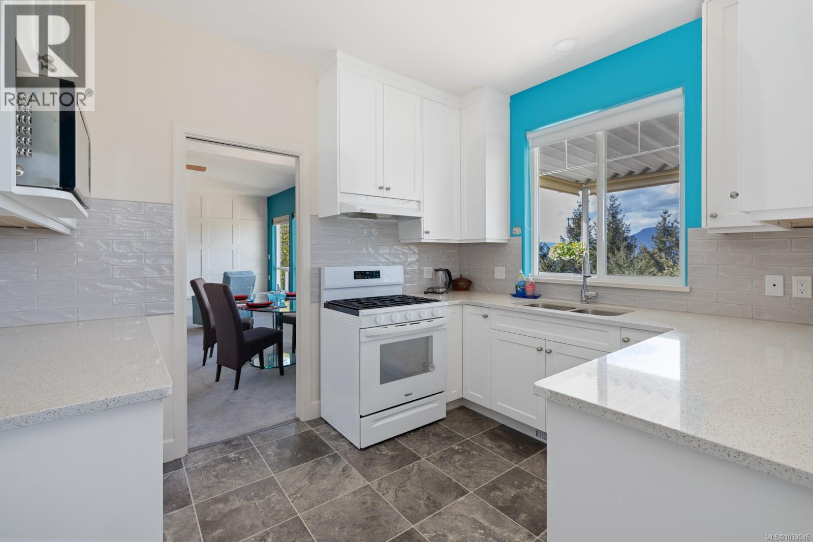 6246 Lower Chippewa Rd - 23