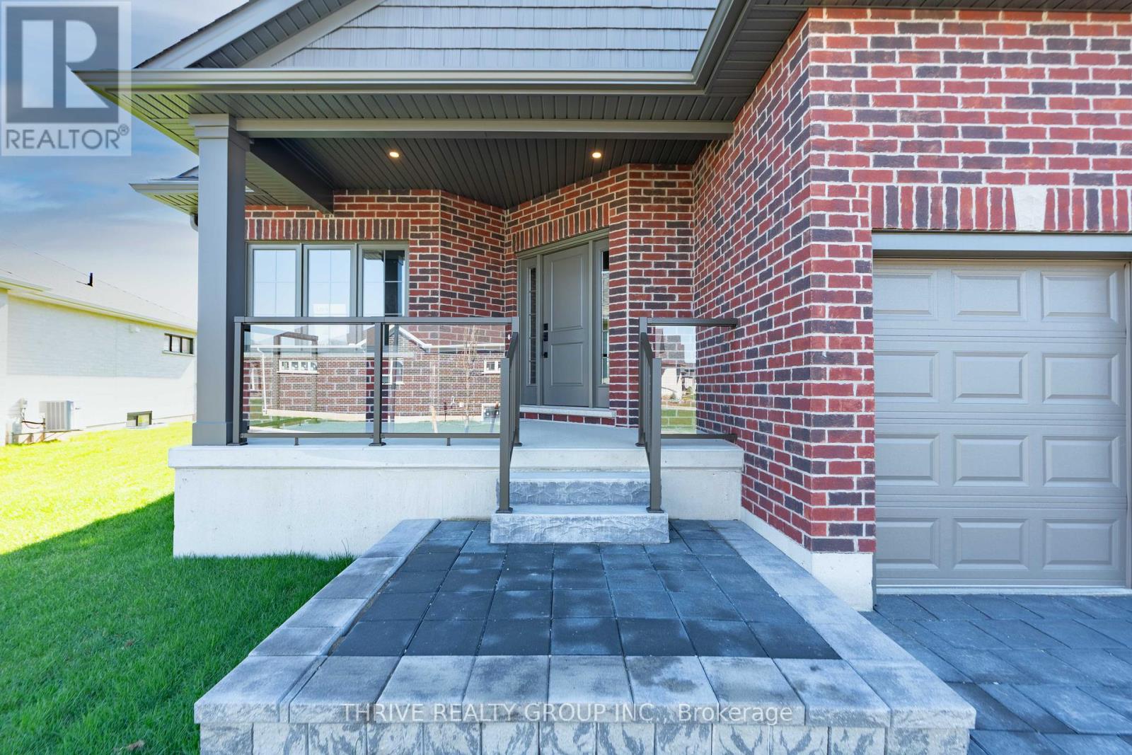1510 MOE NORMAN PLACE — photo 3
