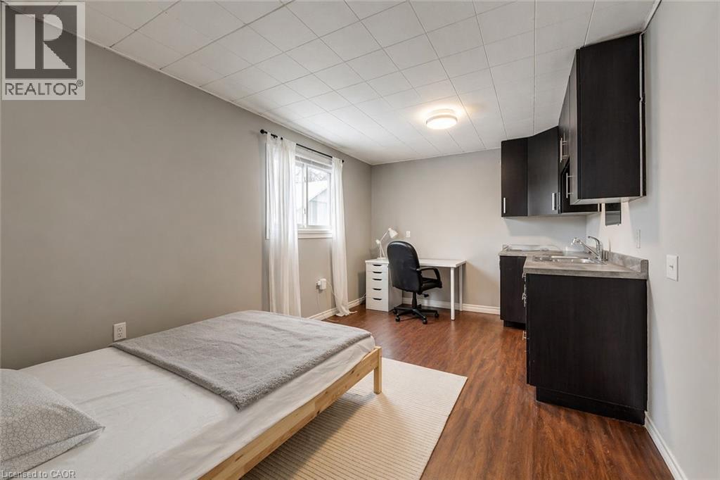 142 EWEN Road - 17