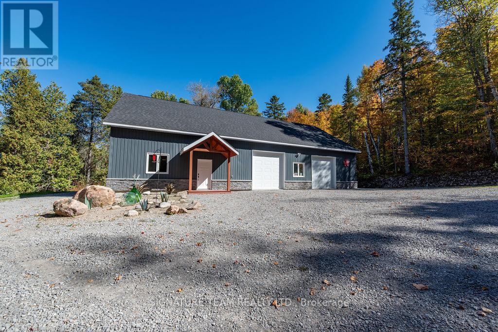 Guest House/Garage/Shop