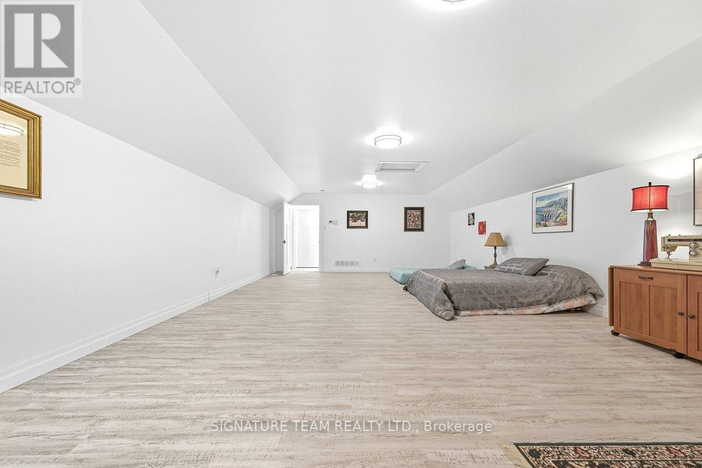 Guest House-Studio (potential 3 additional beds)