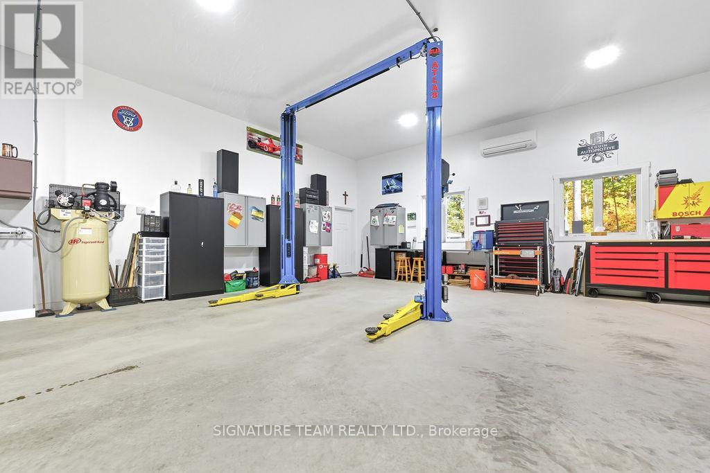 Guest House-Fully Heated Garage/Shop w/10' doors