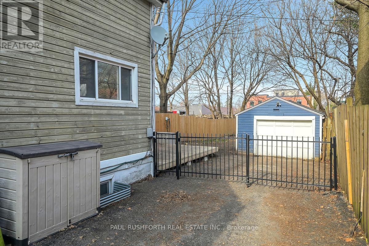 Side/Backyard