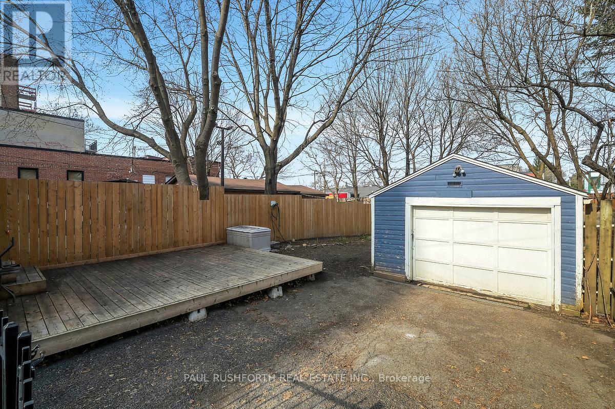Side/Backyard