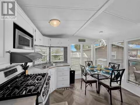 #51 490 EMPIRE ROAD - 6