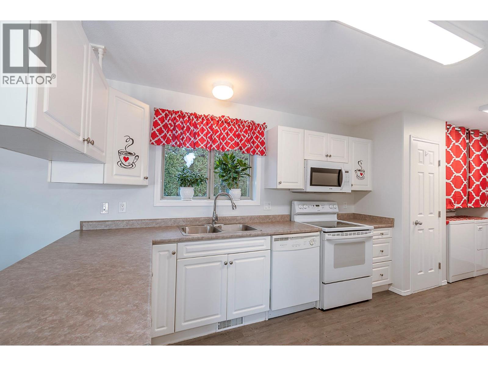 #42 1510 Trans Canada Highway - 18