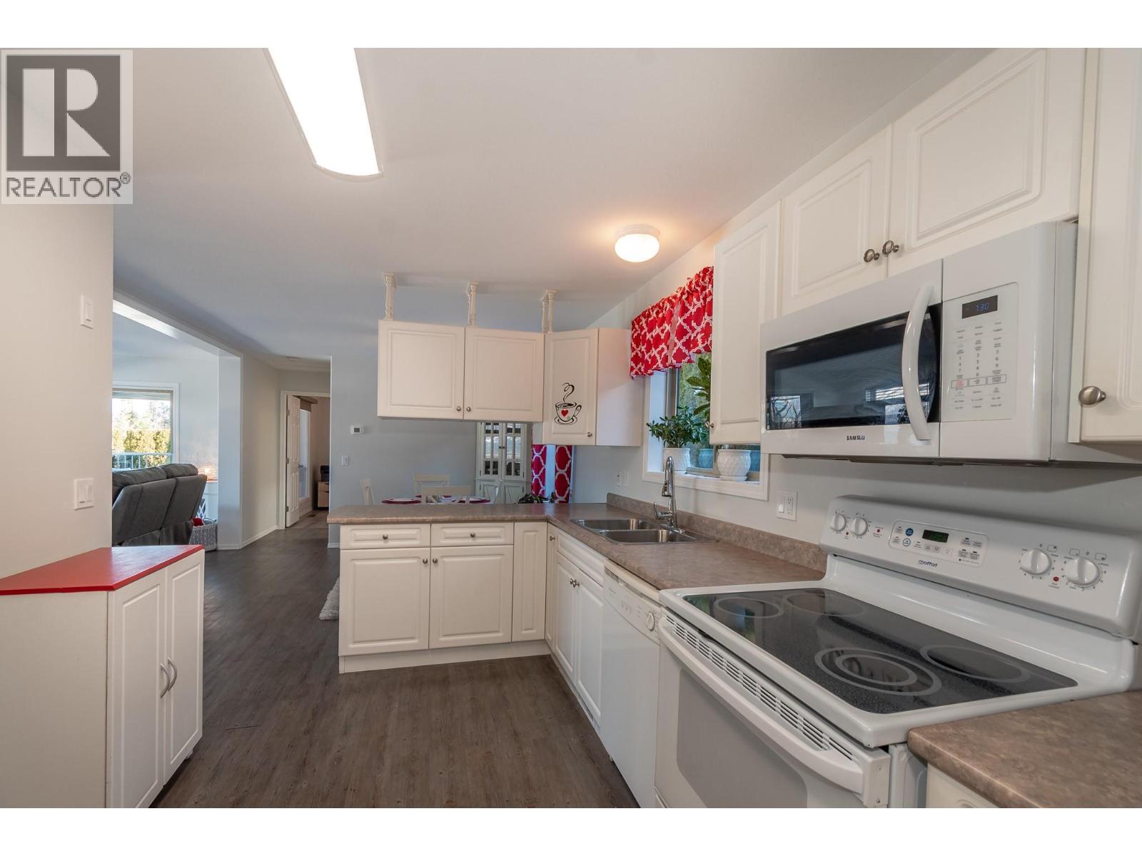 #42 1510 Trans Canada Highway - 20