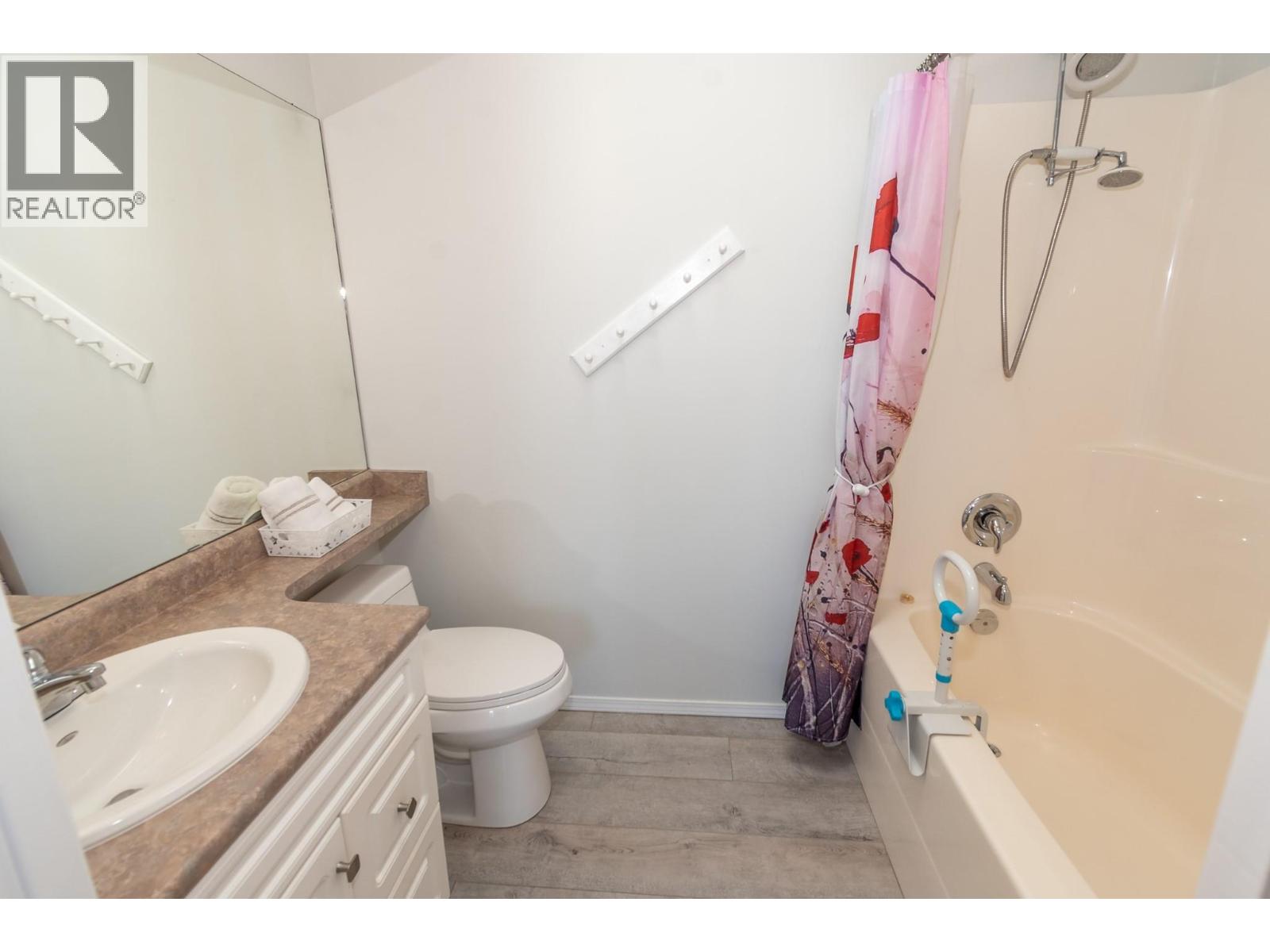 #42 1510 Trans Canada Highway - 33