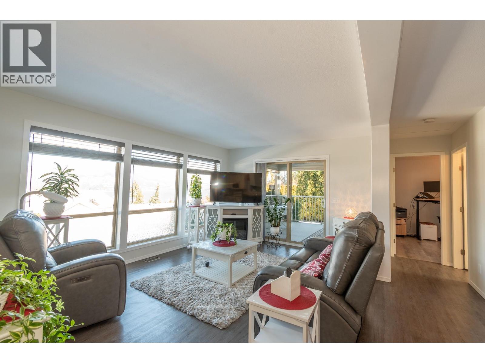 #42 1510 Trans Canada Highway - 4