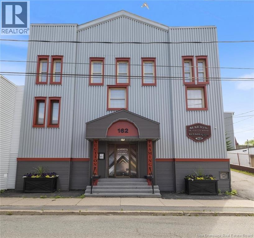 158-162 Charlotte Street - 1