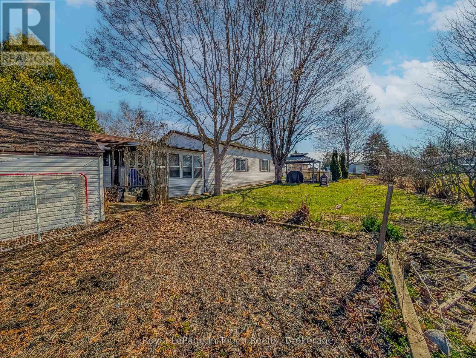 30 BERTS ROAD - 20
