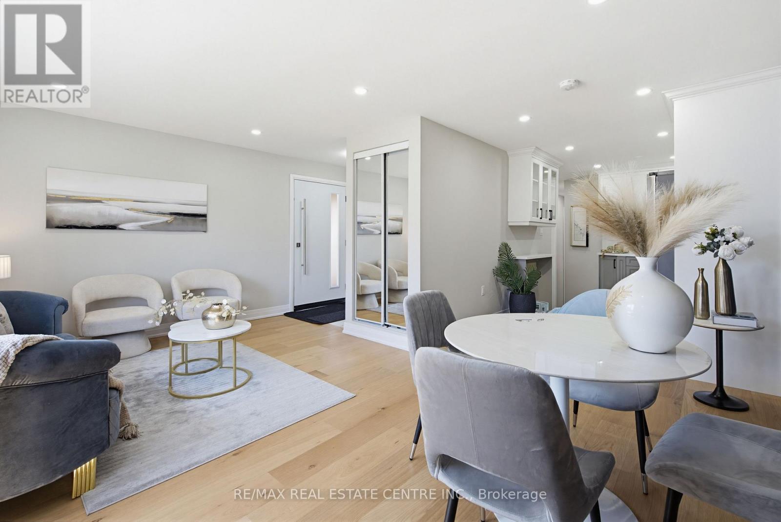 125 DUFFERIN STREET - 10