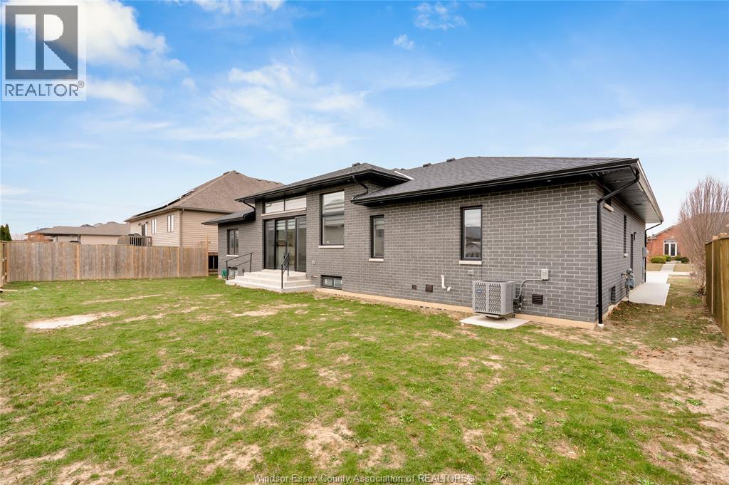 1381 CROSSWINDS, Lakeshore, Ontario, N0R1A0 — Photo 35